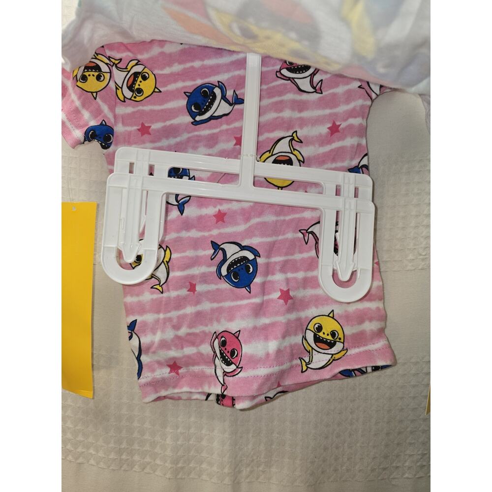Pinkfong Pajama Top Baby Shark Size 3t Short Sleeve Girls Only The Tops - Picture 2 of 5